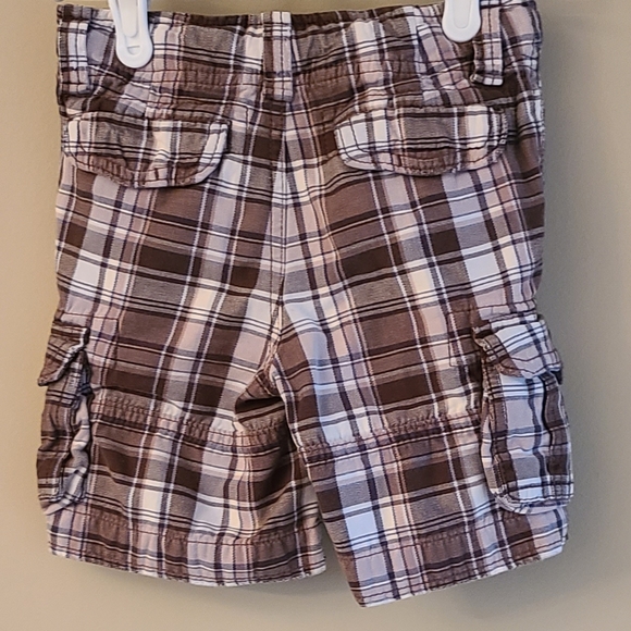 Tommy Hilfiger brown plaid shorts - Picture 2 of 5